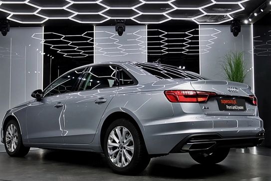 Audi A4 35 TFSI S tronic