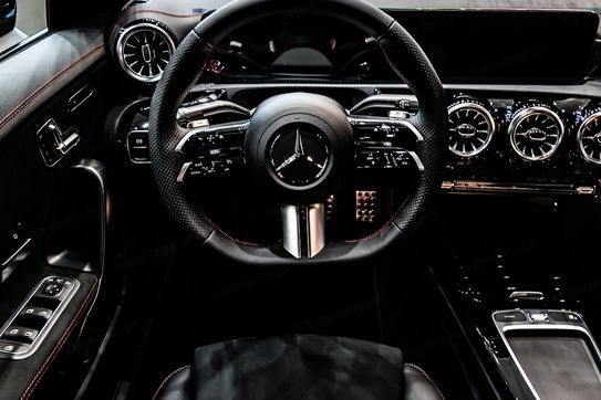Mercedes CLA 200 AMG Line Shooting Brake