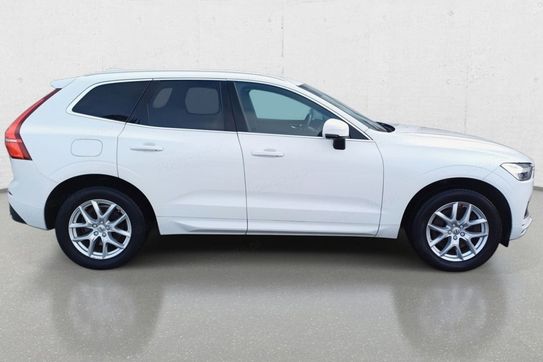 Volvo XC60 B4 D AWD Momentum Pro
