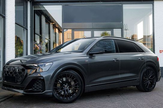 Audi Q8 55 TFSI e quattro
