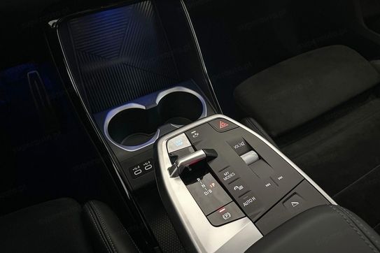 BMW iX2 eDrive20 M Sport
