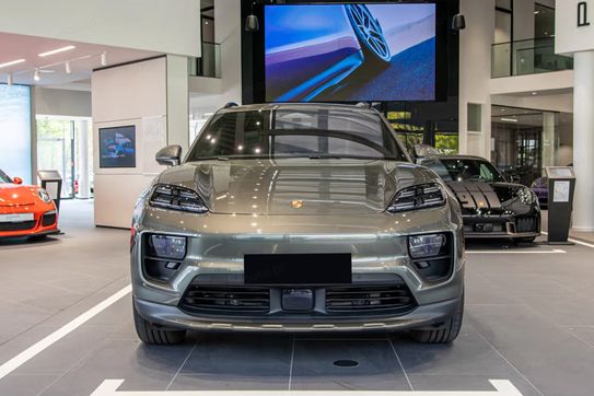 Porsche Macan 4