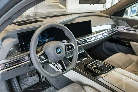 BMW Seria 7 740d xDrive M Sport