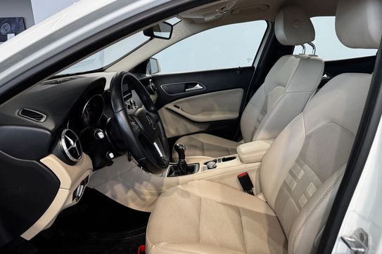 Mercedes GLA 200