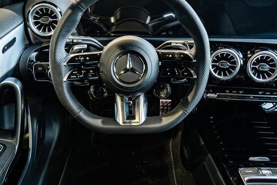 Mercedes CLA AMG 35 4-Matic Shooting Brake
