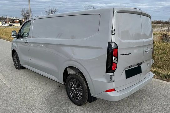 Ford Transit Custom 320 L2H1 Limited A8