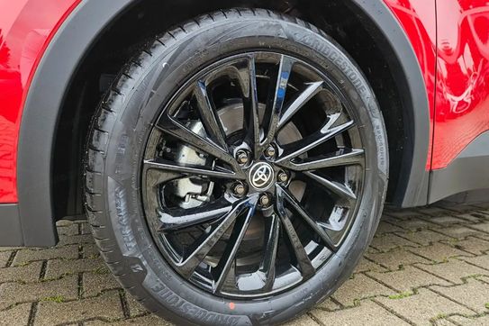 Toyota C-HR GR Sport 2.0 Hybrid Dynamic Force Plug-in