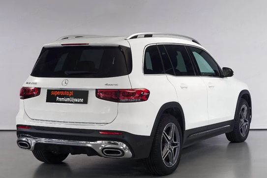 Mercedes GLB 200 4-Matic AMG Line 8G-DCT
