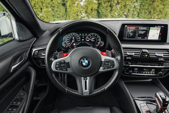 BMW Seria 5 M5