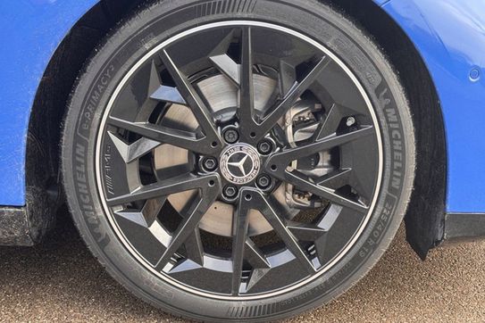 Mercedes CLA 200 AMG Line