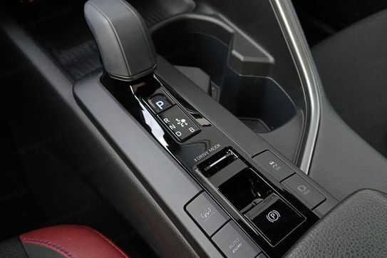 Toyota C-HR 2.0 PHEV Dynamic Force Tokyo Edition