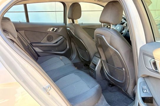 BMW Seria 1 118i Advantage aut