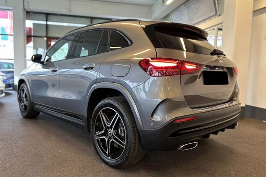 Mercedes GLA 200  AMG Line