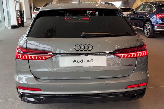 Audi A6 40 TDI quattro S Line Avant