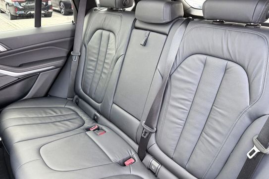 BMW X5 M50d