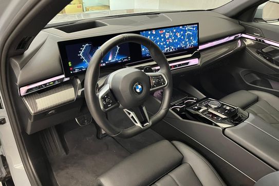 BMW Seria 5 520d xDrive mHEV aut