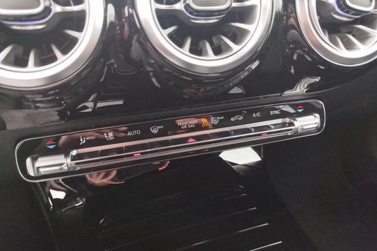 Mercedes Klasa A A 200 AMG Line 7G-DCT