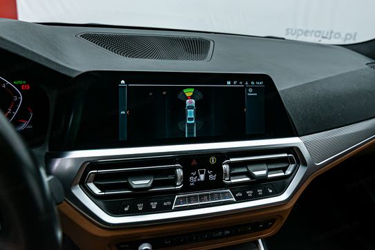 BMW Seria 3 330i M Sport sport-aut