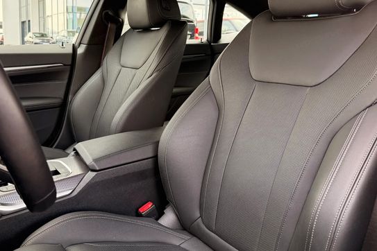 BMW Seria 4 420d xDrive mHEV M Sport aut