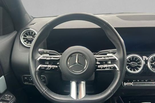 Mercedes GLA 250 e AMG Line