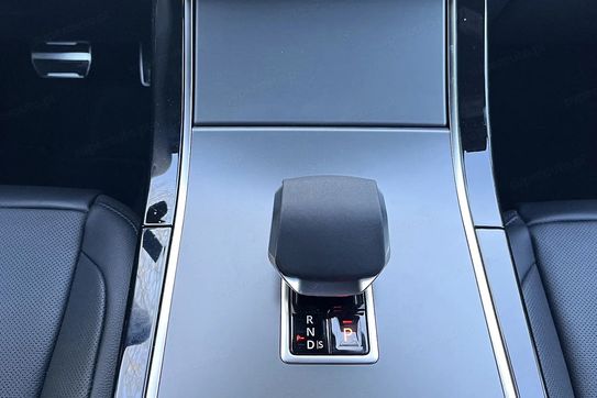 Land Rover Range Rover Velar D200 Dynamic SE