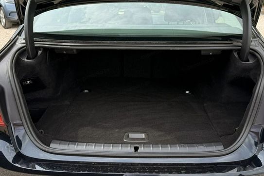 BMW Seria 5 530e iPerformance xDrive Sport Line sport aut