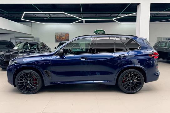 BMW X5 M60i xDrive