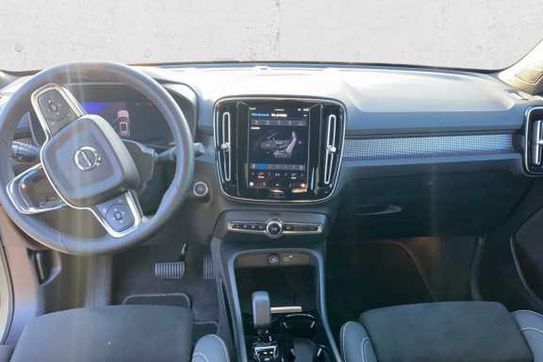 Volvo XC40 B4 Plus Dark