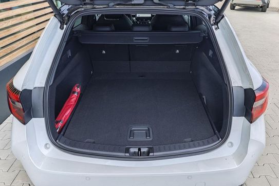 Toyota Corolla GR Sport 2.0 Hybrid Dynamic Force