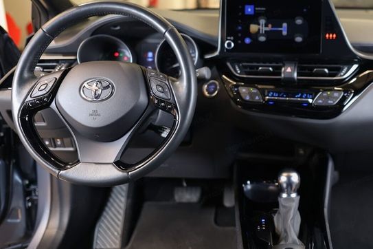 Toyota C-HR 2.0 Hybrid Style