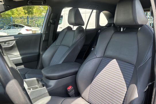 Toyota RAV4 Selection 2.5 Hybrid