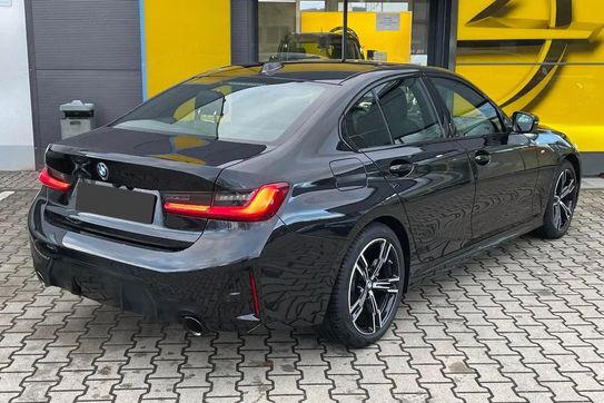 BMW Seria 3 320d xDrive M Sport