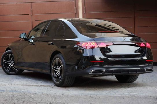 Mercedes Klasa E 220 d  4-Matic AMG