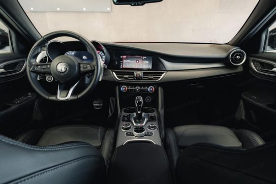 Alfa Romeo Giulia Turbo Veloce Q4