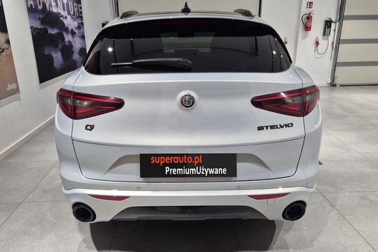 Alfa Romeo Stelvio Turbo Veloce Q4