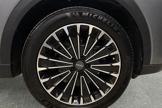 Omoda 9 1.5 Super Hybrid AWD