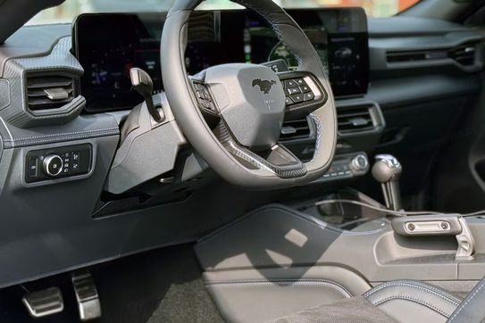 Ford Mustang Dark Horse aut 5.0 Ti-VCT V8