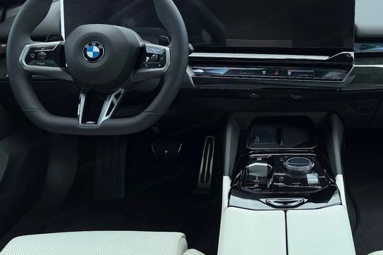 BMW Seria 5 520d xDrive M Sport