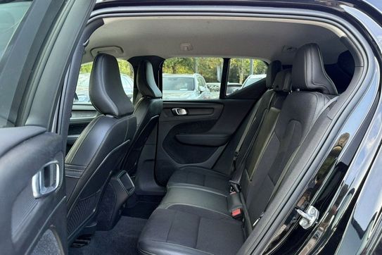 Volvo XC40 T3 Momentum Pro