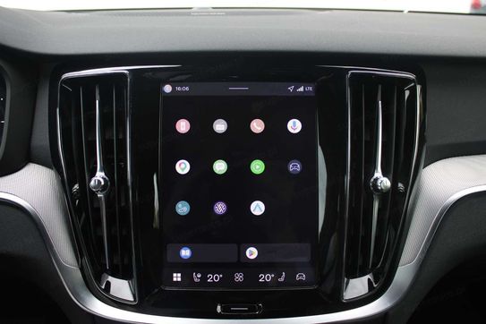 Volvo V60 T6 AWD Plug-In Hybrid Plus Dark