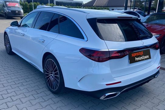 Mercedes Klasa E Kombi 220 d mHEV 4-Matic AMG 9G-Tronic