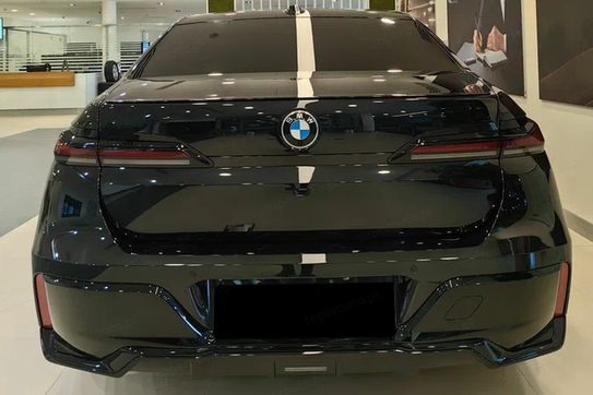 BMW Seria 7 740d xDrive M Sport