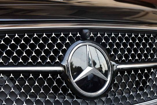 Mercedes Klasa E 300 e 4-Matic AMG