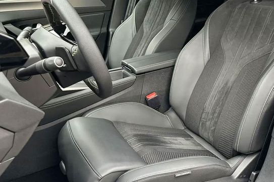 Peugeot 408 GT e-DCS 1.2 mHEV