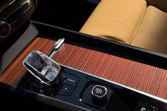 Volvo XC60 B5 B AWD Plus Dark aut