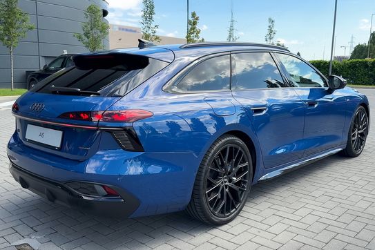 Audi A6 TDI quattro S line Avant