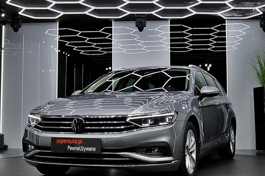 Volkswagen Passat 2.0 TSI Elegance DSG