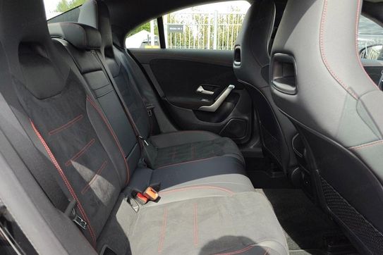 Mercedes CLA 200 AMG Line