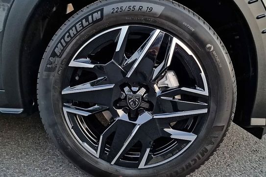 Peugeot 3008 GT e-DCS6 1.2 mHEV