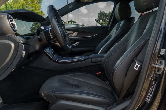 Mercedes Klasa E 220 d mHEV AMG 9G-Tronic